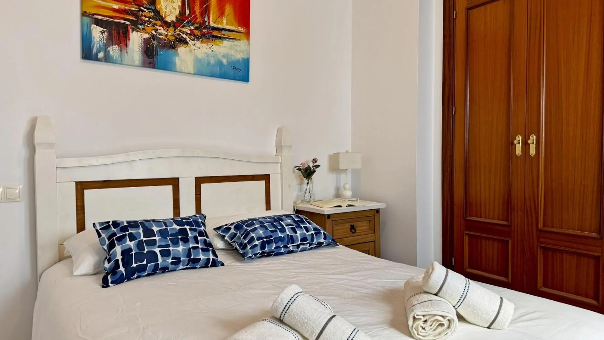 Apartamento Las Palmeras - Ole Solutions contacts